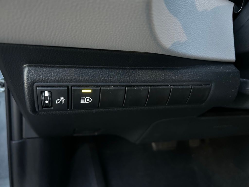 Thumbnail: 2024 Toyota Corolla - 17