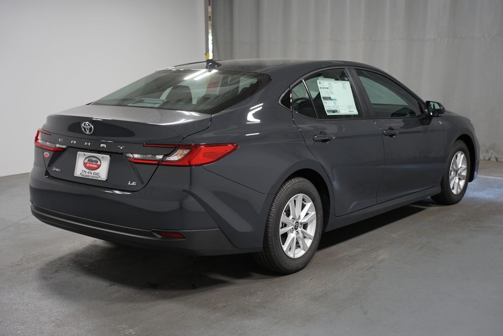 2025 Toyota Camry LE 8