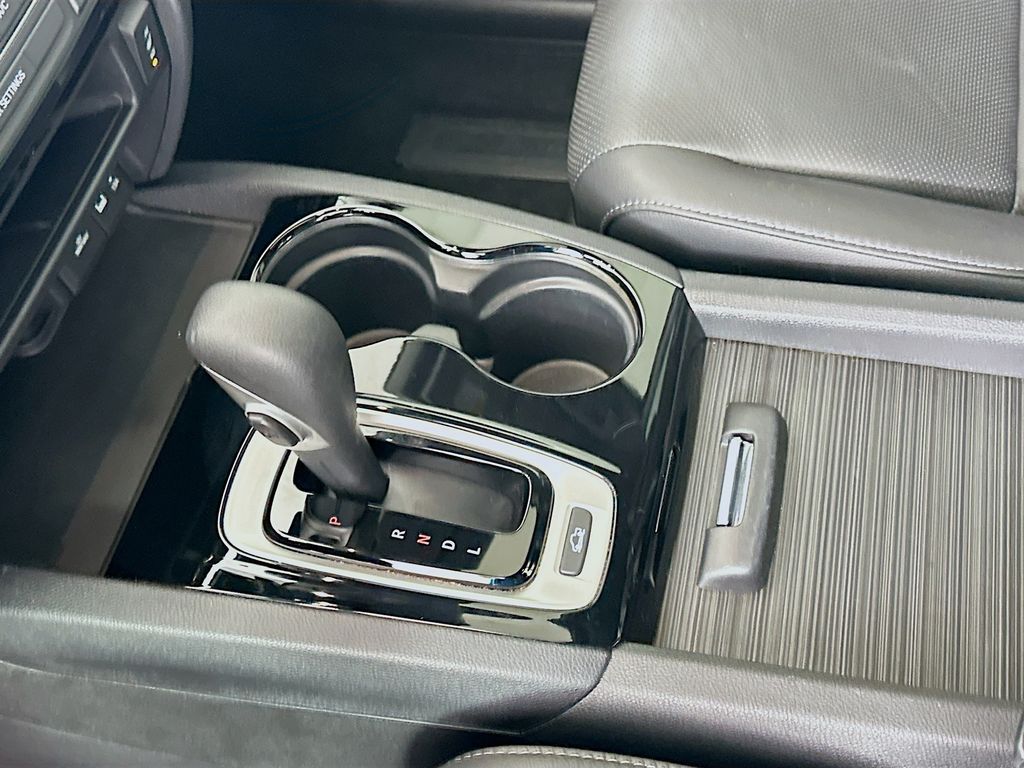 Thumbnail: 2019 Honda Ridgeline - 16