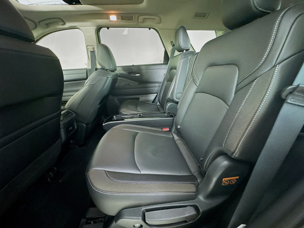 Used Car 2025 Nissan Pathfinder  Sl For Sale Under $35,000 In Austin, Texas