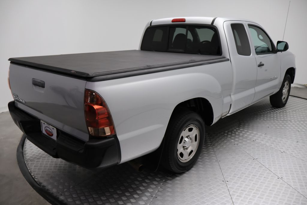 Thumbnail: 2012 Toyota Tacoma - 8