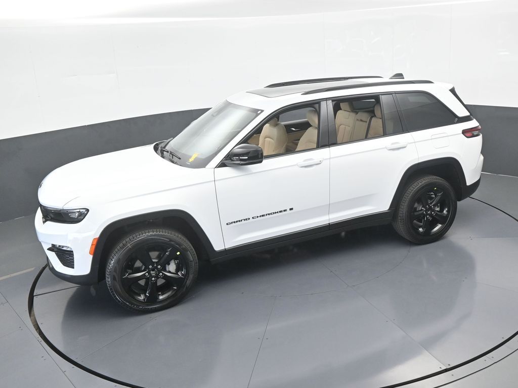 New 2025 Bright White Clearcoat Jeep Limited image 42