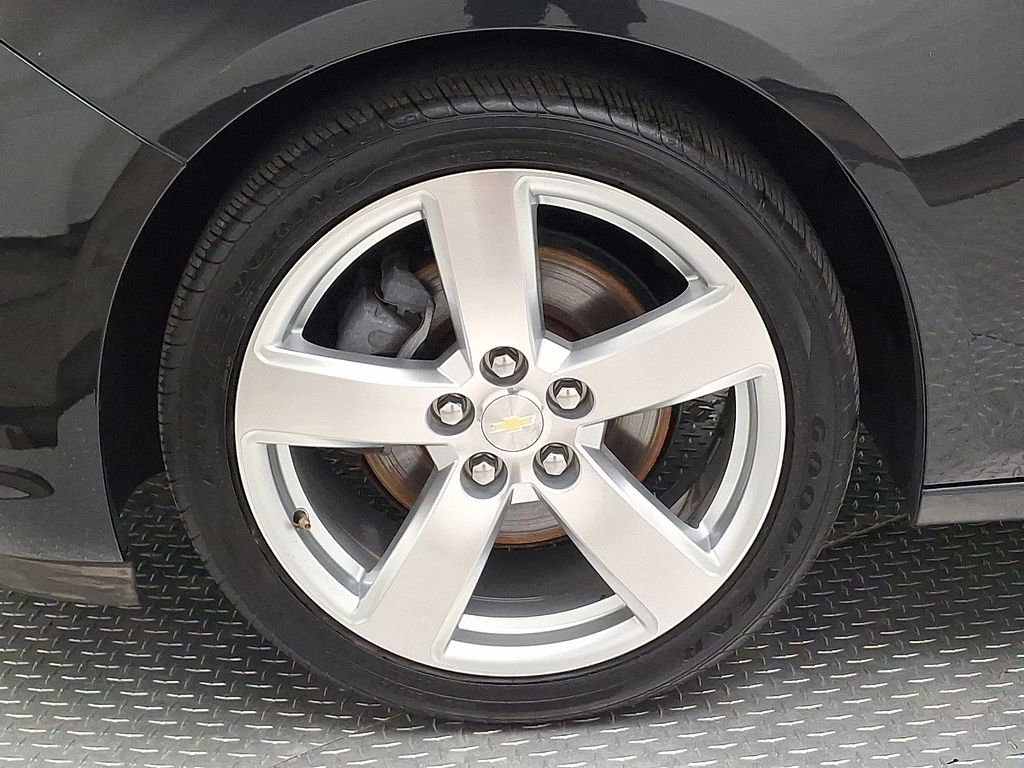 Thumbnail: 2013 Chevrolet Malibu - 8