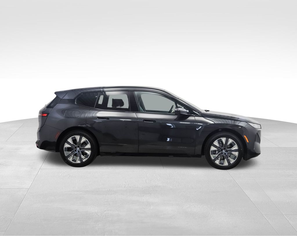 2026 BMW iX  6