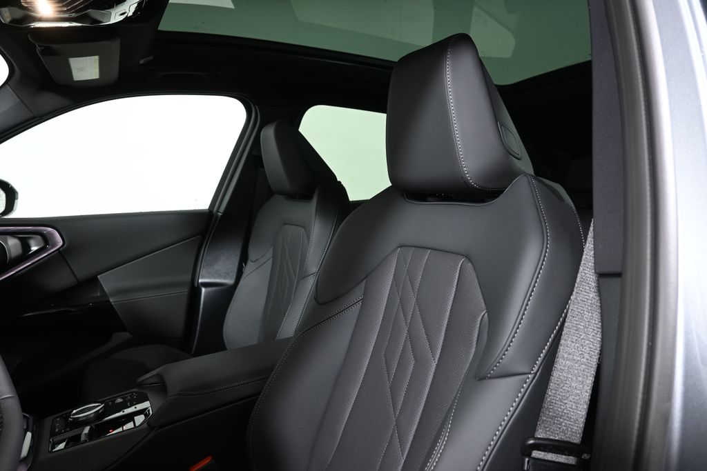 Thumbnail: 2026 BMW X3 - 16