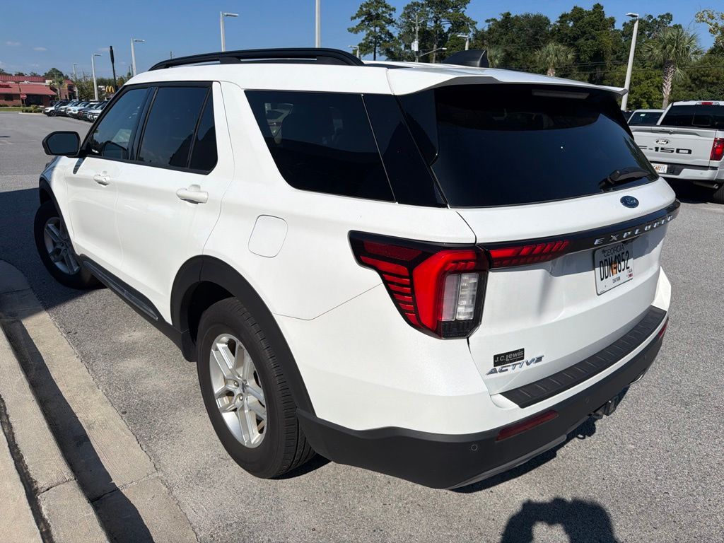 2025 Ford Explorer Active
