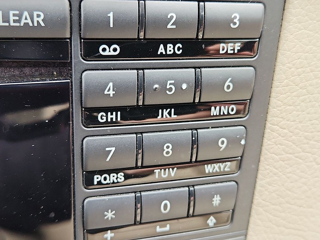 Thumbnail: 2014 Mercedes-Benz E-Class - 28