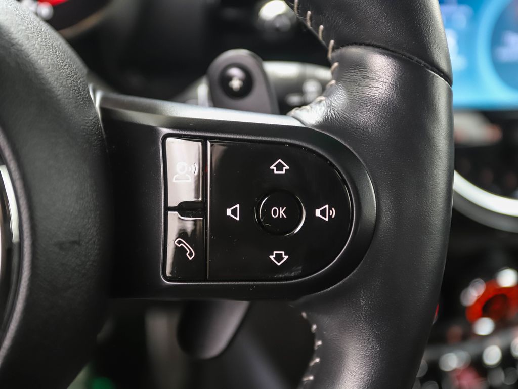 Thumbnail: 2022 MINI Cooper Clubman - 13