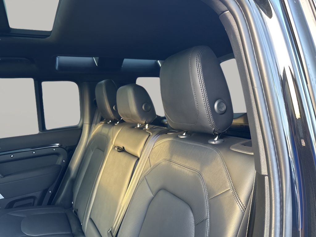 Used Car 2023 Land Rover Defender 110  Se For Sale Under $60,000 In Austin, Texas