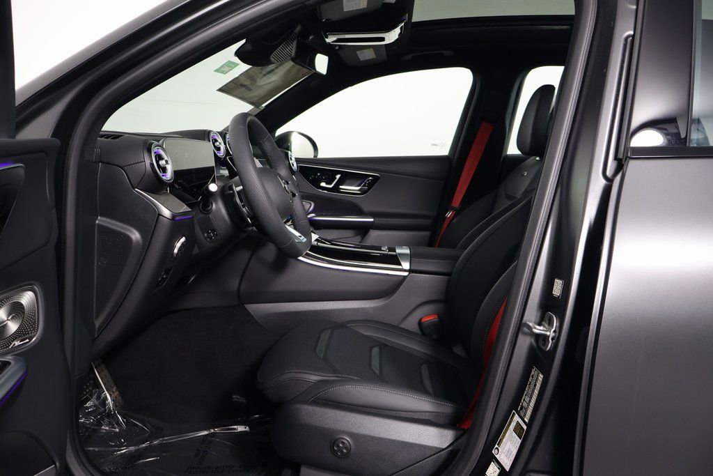 Thumbnail: 2026 Mercedes-Benz GLC - 5