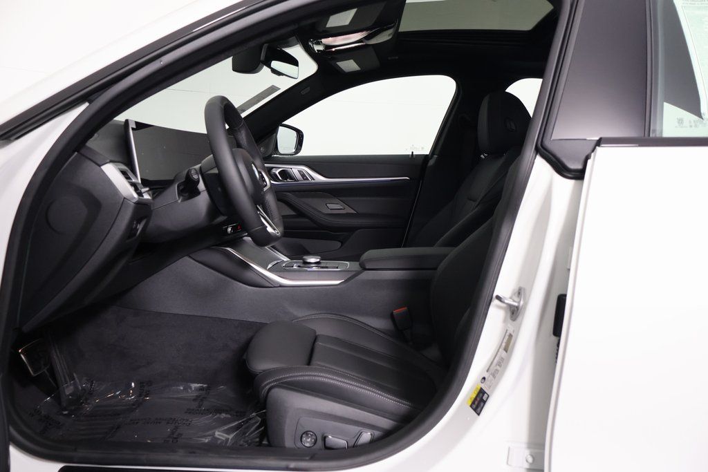 Thumbnail: 2026 BMW i4 - 5