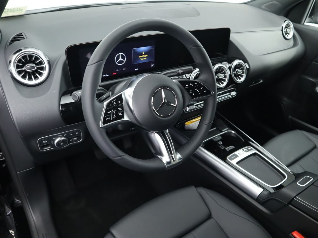 Thumbnail: 2025 Mercedes-Benz GLA - 9