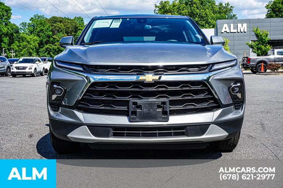 Used 2025 Gray Chevrolet LT image 10
