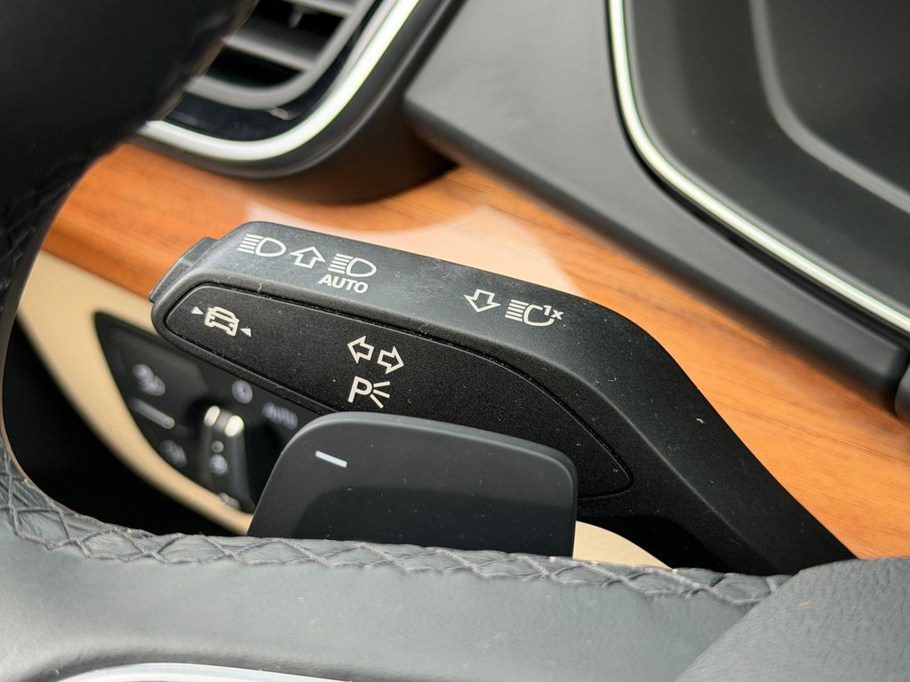 Thumbnail: 2023 Audi Q5 - 30