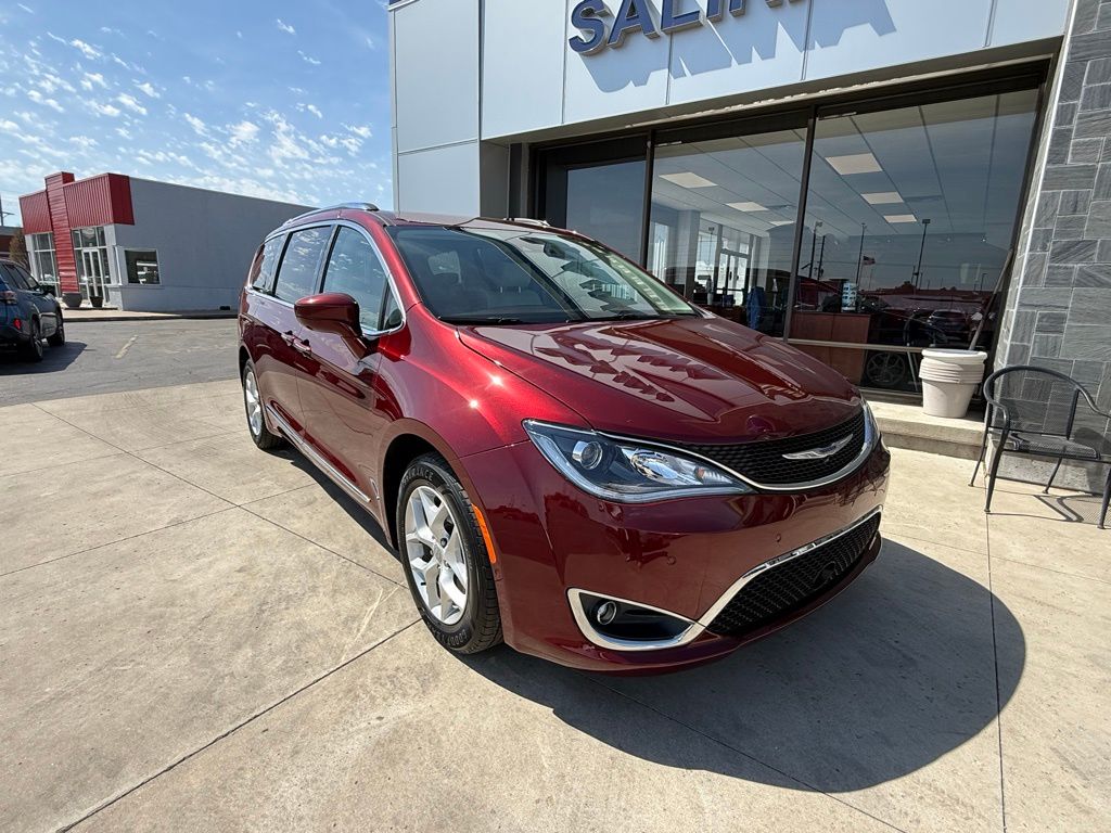 2017 Chrysler Pacifica Touring L Plus FWD