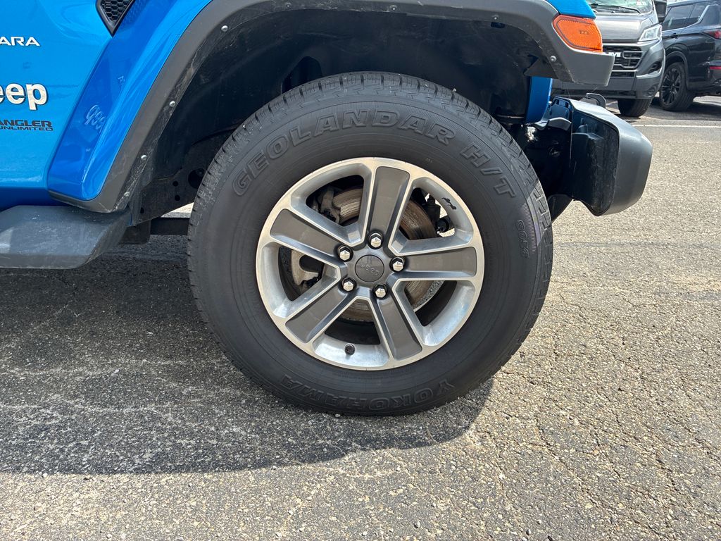 2022 Jeep Wrangler Unlimited Sahara - 8