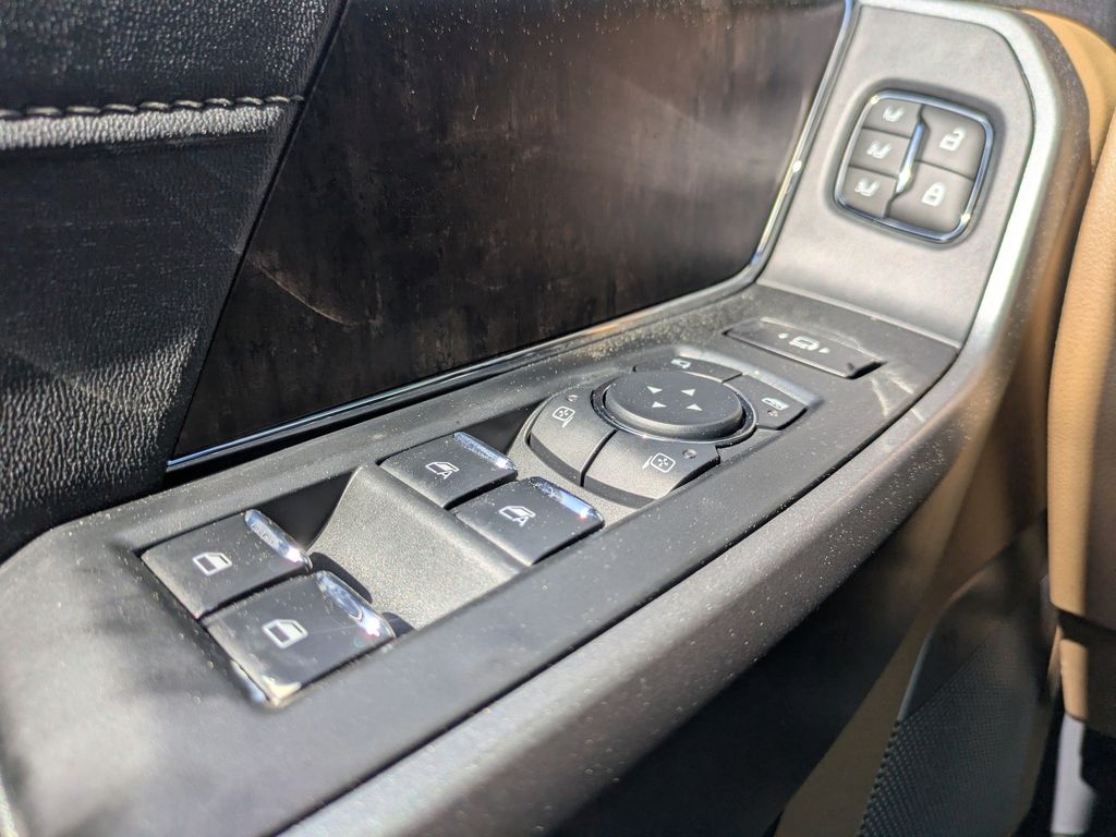 2026 Ford F-350 Super Duty LARIAT