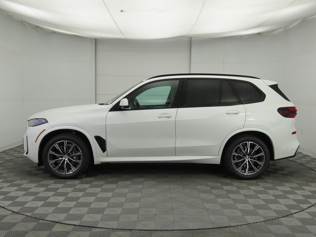Thumbnail: 2026 BMW X5 - 8
