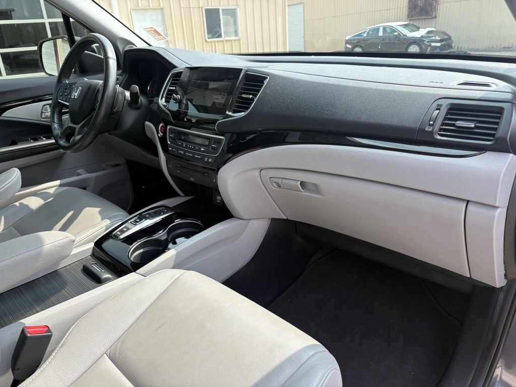 2020 Honda Pilot Touring Gray at Joe Myers Mazda Kia