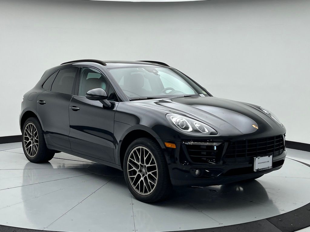 Thumbnail: 2016 Porsche Macan - 6