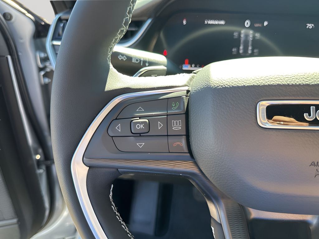 New Car 2025 Jeep Grand Cherokee  For Sale Under $35,000 In Austin, Texas