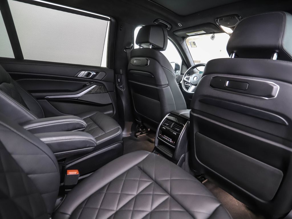 Thumbnail: 2023 BMW X7 - 29