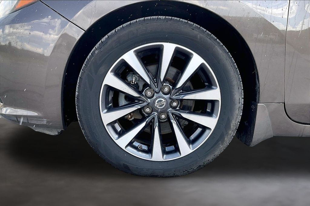 Used 2016 Nissan Altima Sedan