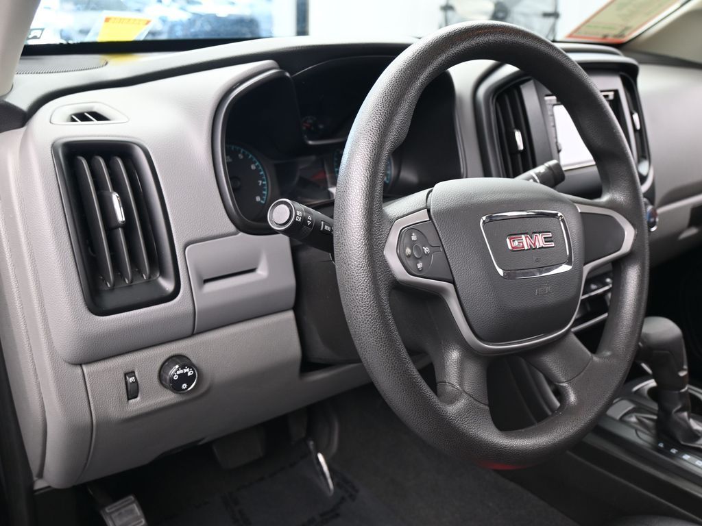 Used 2021 Onyx Black GMC Elevation Standard image 15