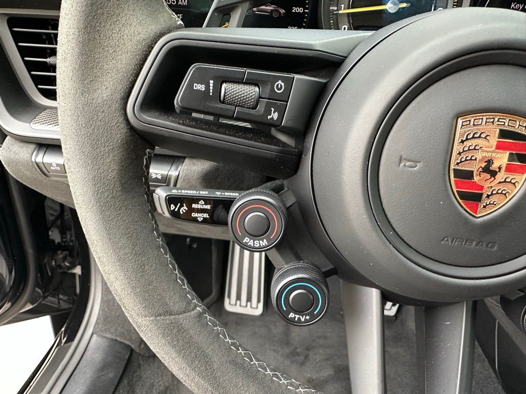 Thumbnail: 2025 Porsche 911 - 19