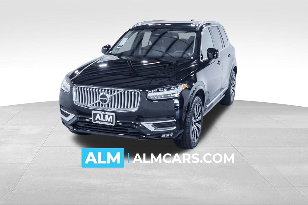 2025 Volvo XC90 Plus's photo