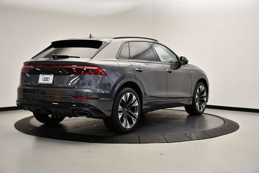 Thumbnail: 2026 Audi Q8 - 5