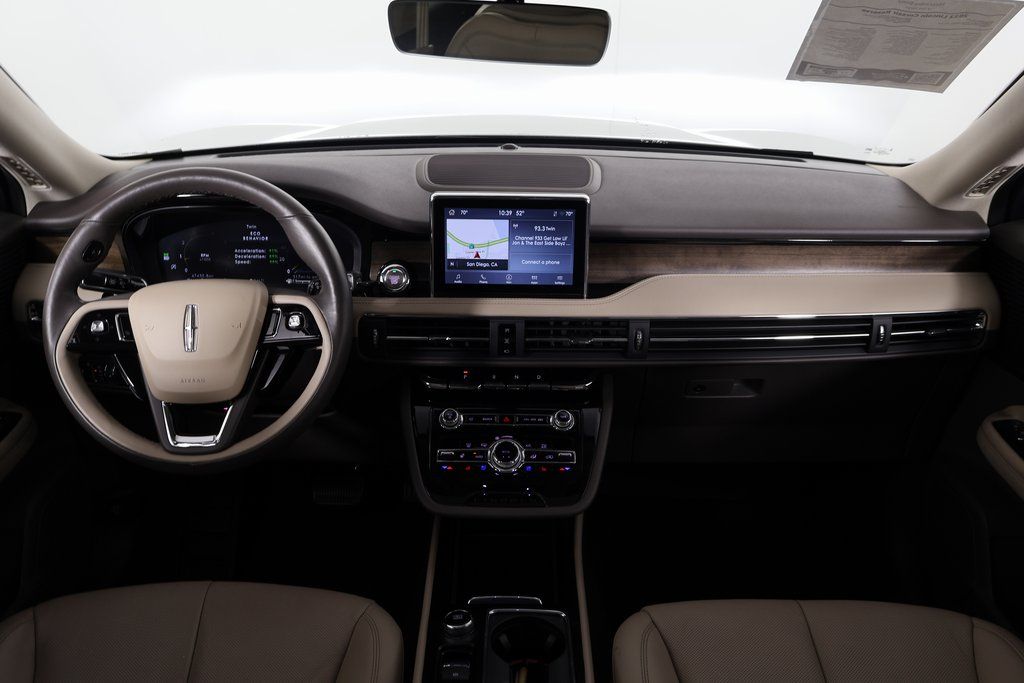 Thumbnail: 2022 Lincoln Corsair - 8