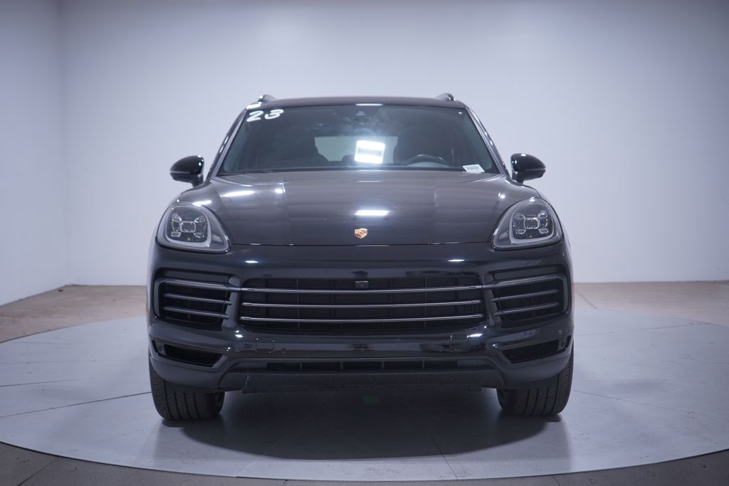 Thumbnail: 2023 Porsche Cayenne - 4