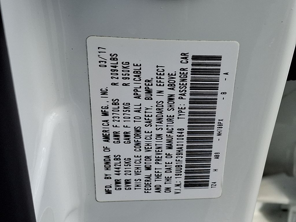 2017 Acura TLX Base 27