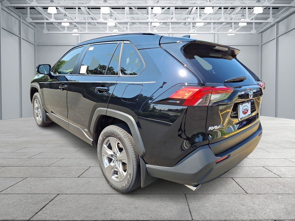 Thumbnail: 2025 Toyota RAV4 - 4