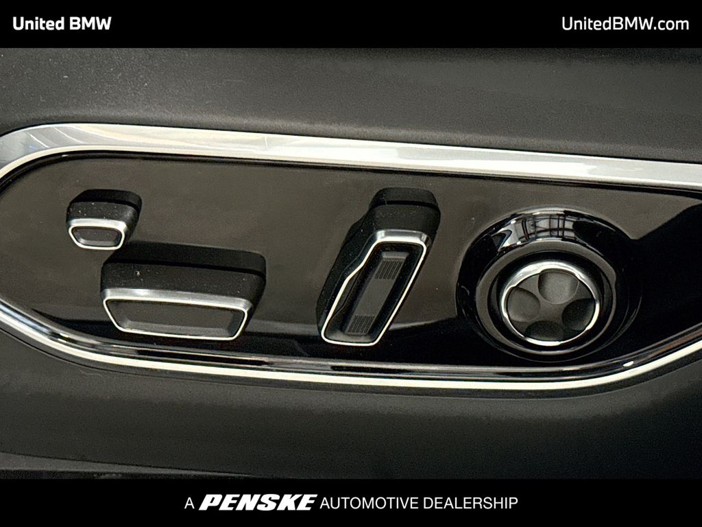 Thumbnail: 2022 Jeep Grand Cherokee - 4