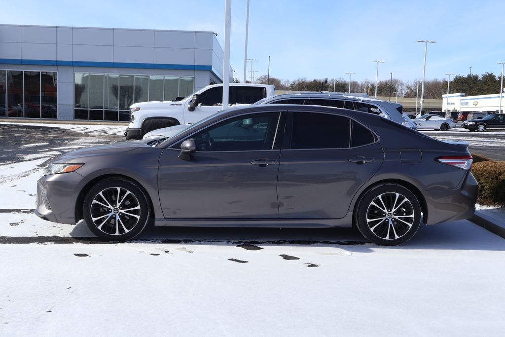 Thumbnail: 2020 Toyota Camry - 6