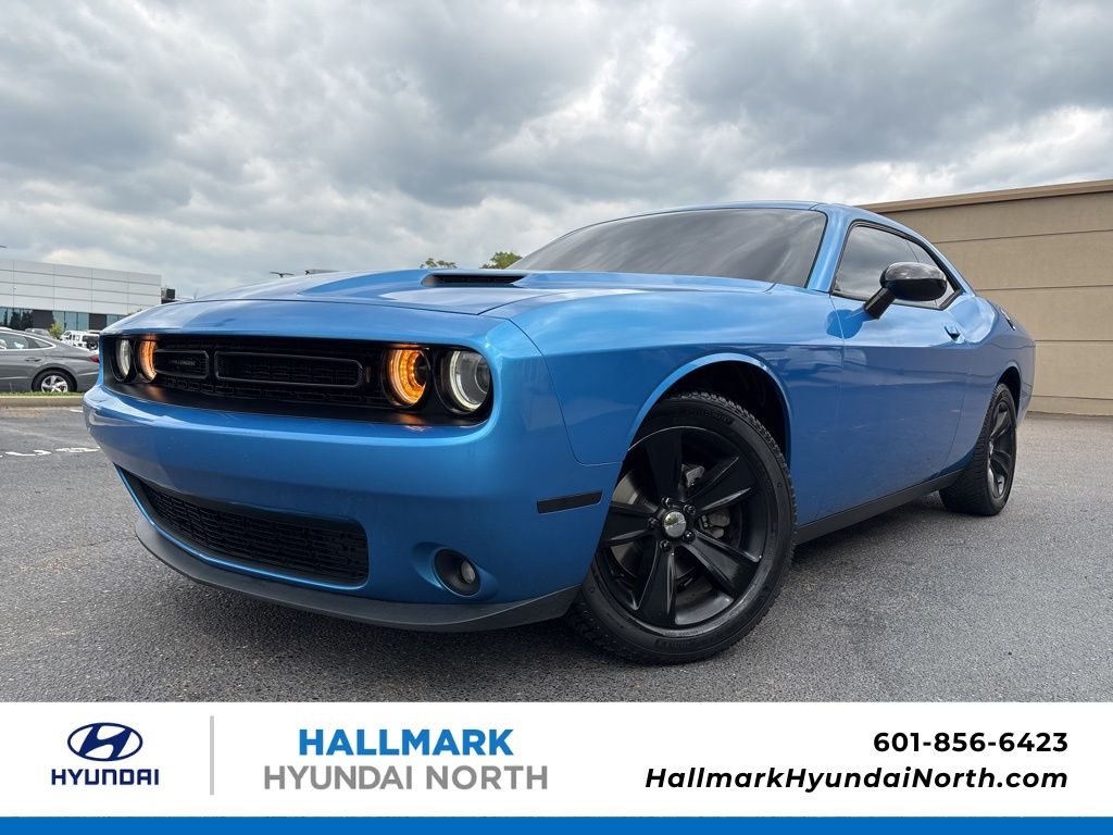 2019 Dodge Challenger SXT RWD