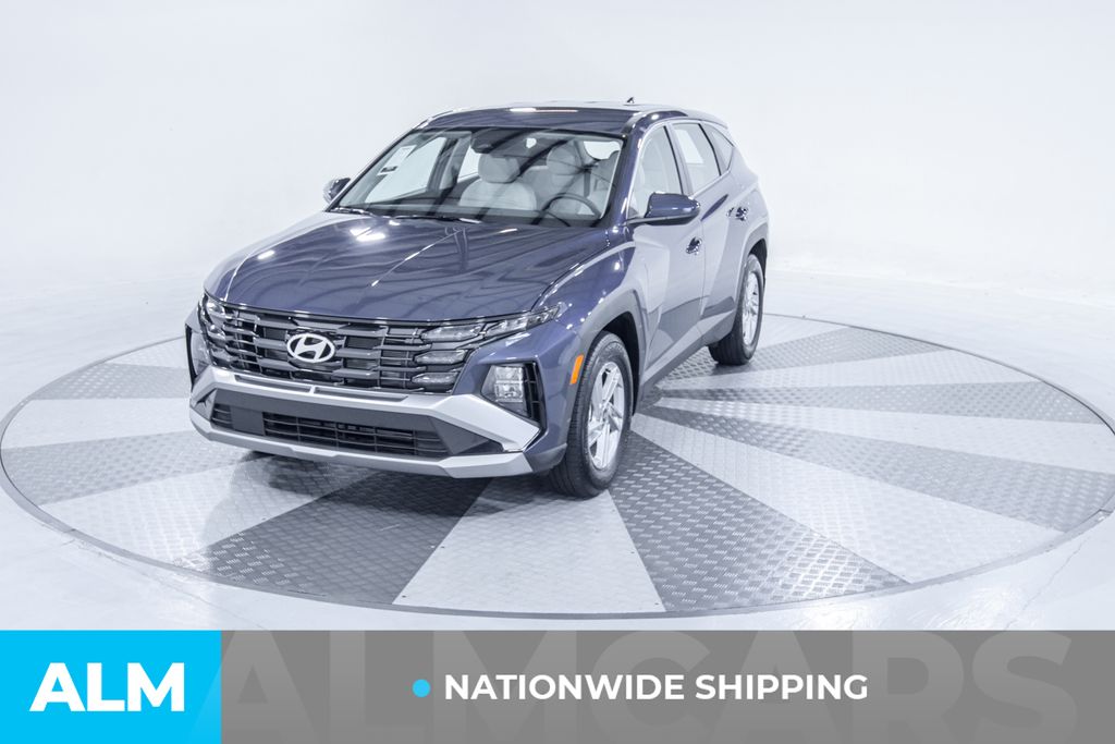 2025 Hyundai Tucson SE photo 2