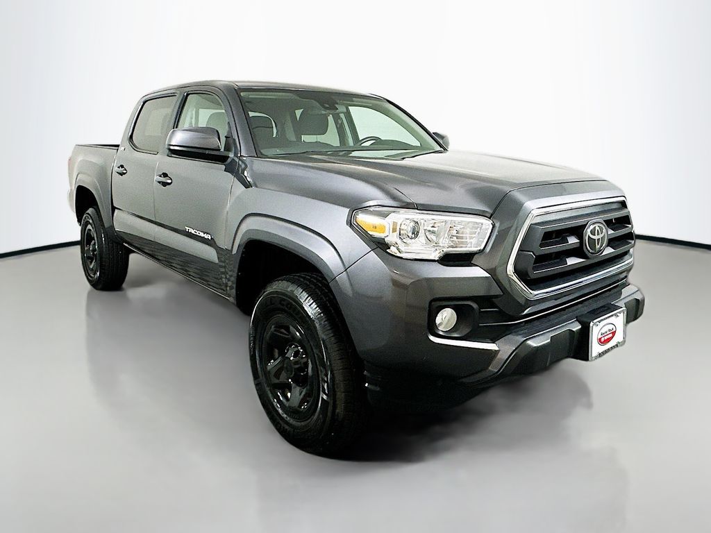 2022 Toyota Tacoma SR5 3