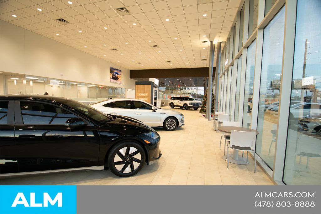 Used 2025 Black Hyundai Calligraphy Night Edition image 33
