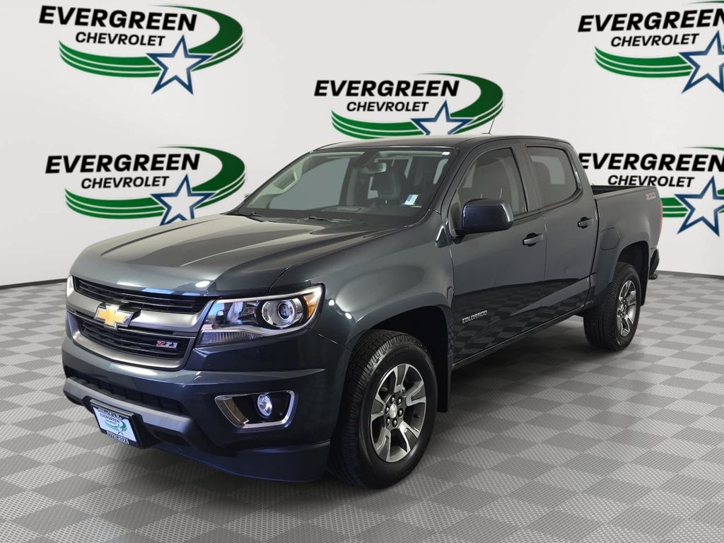 Gray (Graphite Metallic) 2018 Chevrolet Colorado Pickup Truck Four-Wheel Drive 8-Speed Automatic