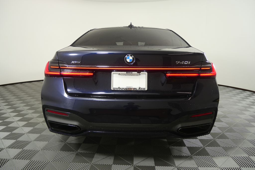 Thumbnail: 2022 BMW 7 Series - 4