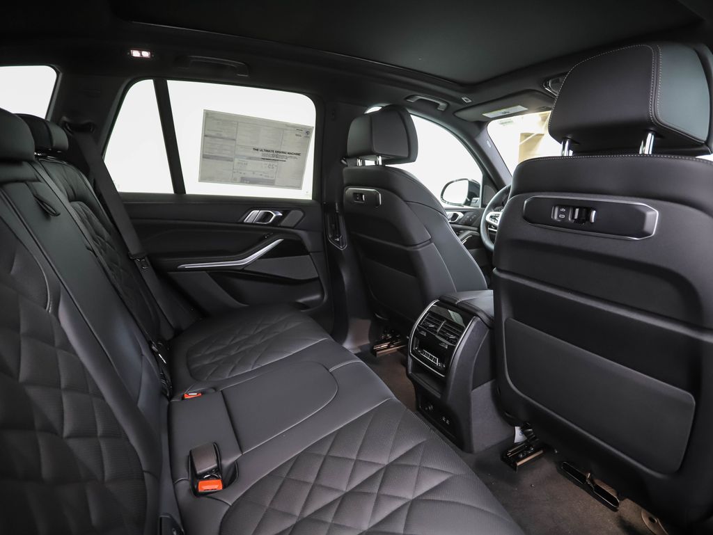 Thumbnail: 2026 BMW X5 - 26