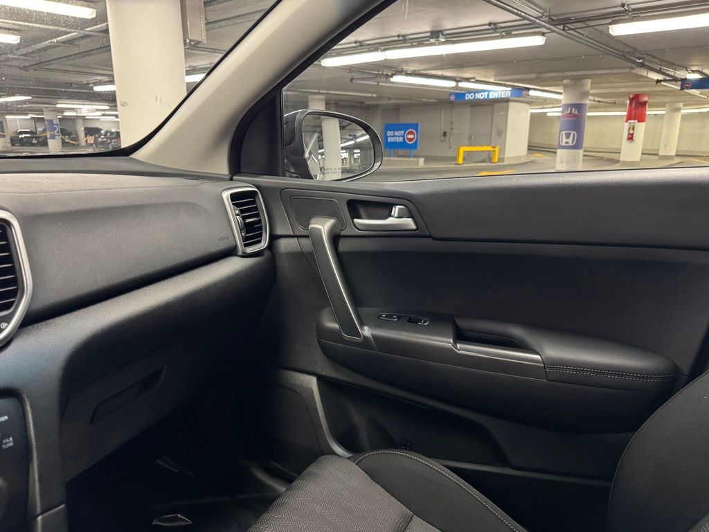 2020 Kia Sportage LX photo 26