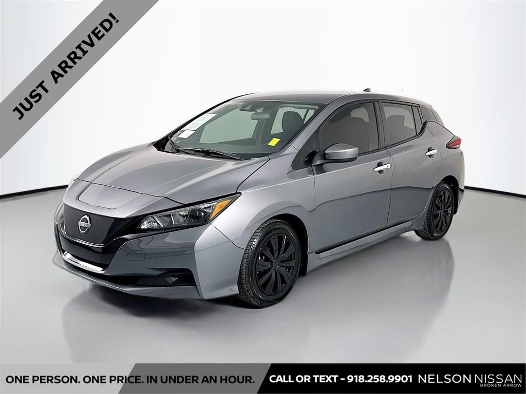 2023 Nissan LEAF S FWD