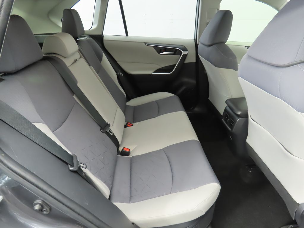 Thumbnail: 2020 Toyota RAV4 - 22