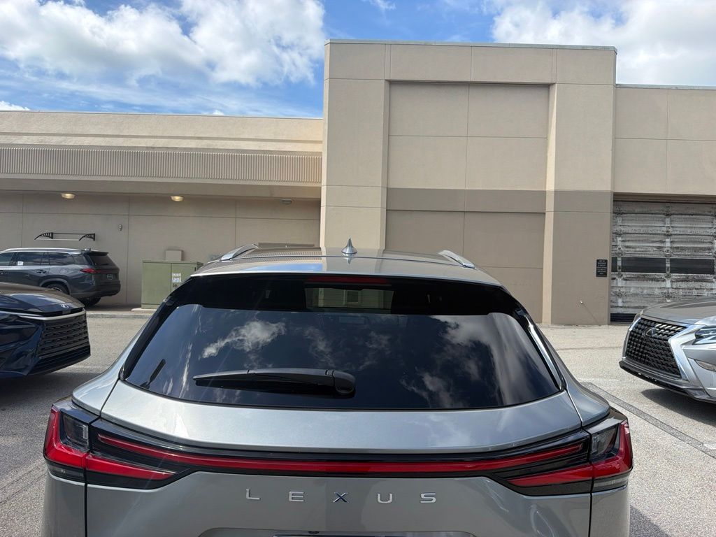 Certified Used 2023 Silver Lexus 350 Premium image 4