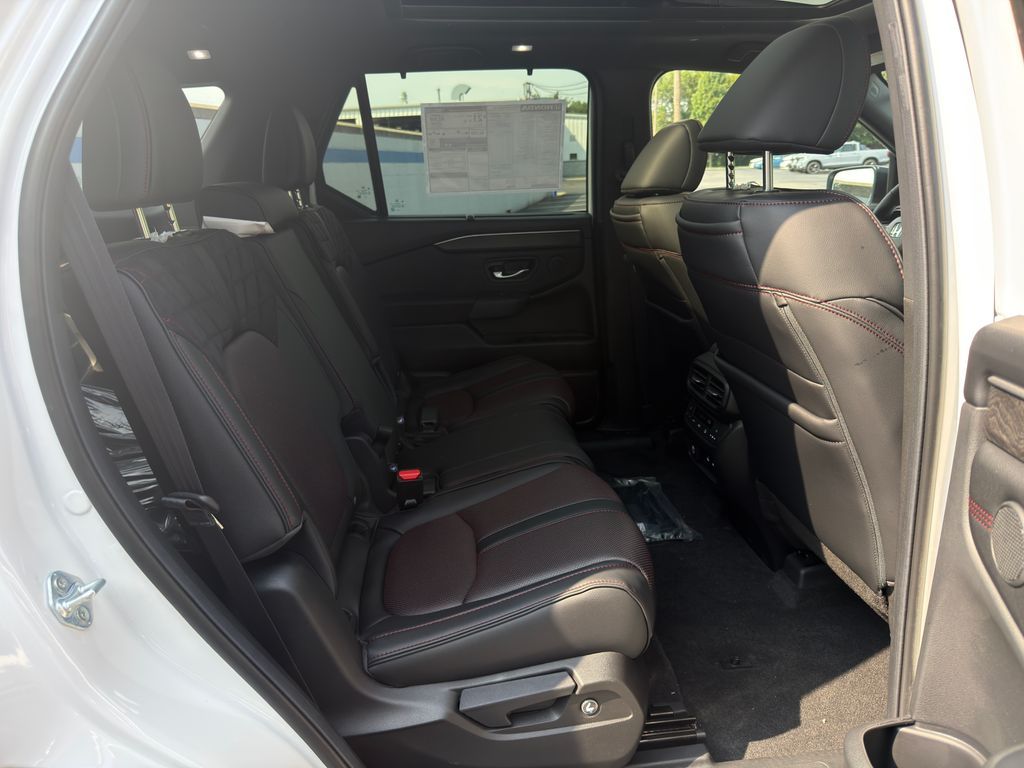 Thumbnail: 2026 Honda Pilot - 24