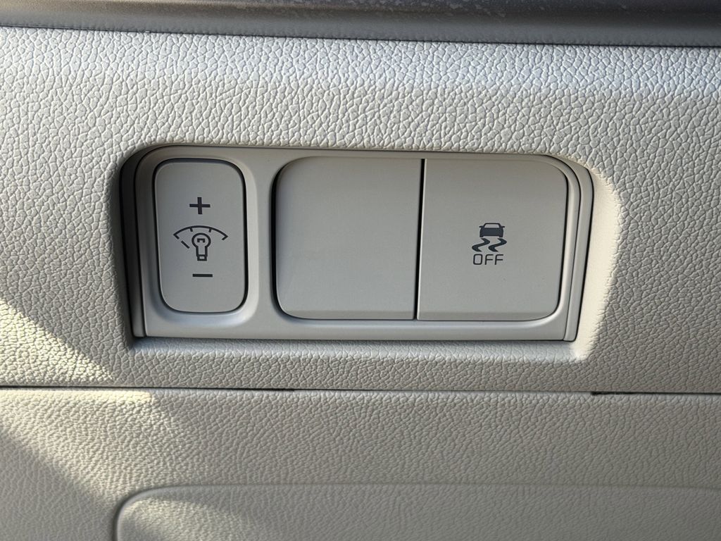 new 2026 Kia Sorento car, priced at $32,231